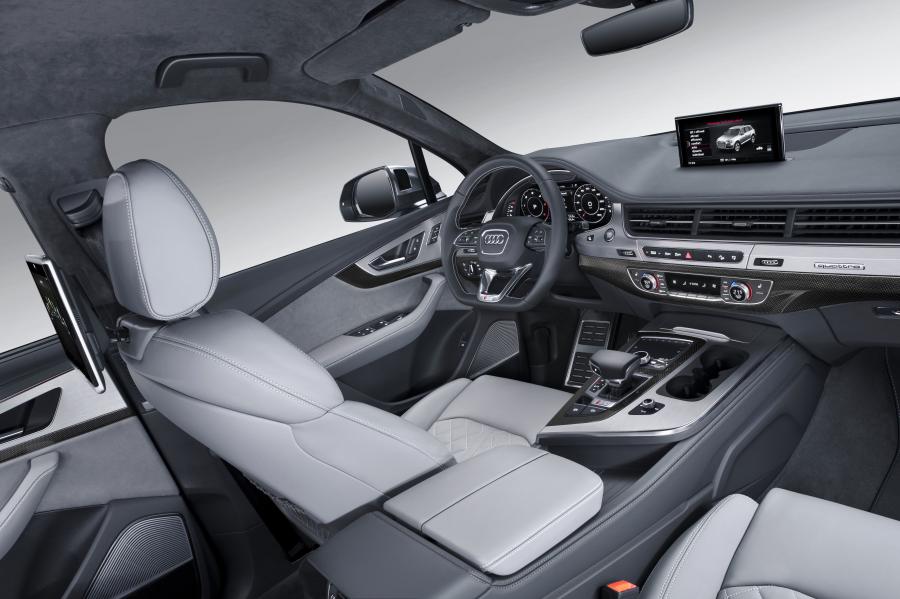 Интерьер Audi SQ7 TDI (4M) 2016 года  (WW) (фото 21 из 35)
